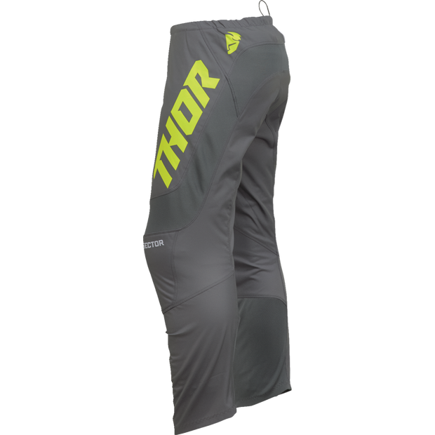 Pantalones a Cuadros del Sector Juvenil