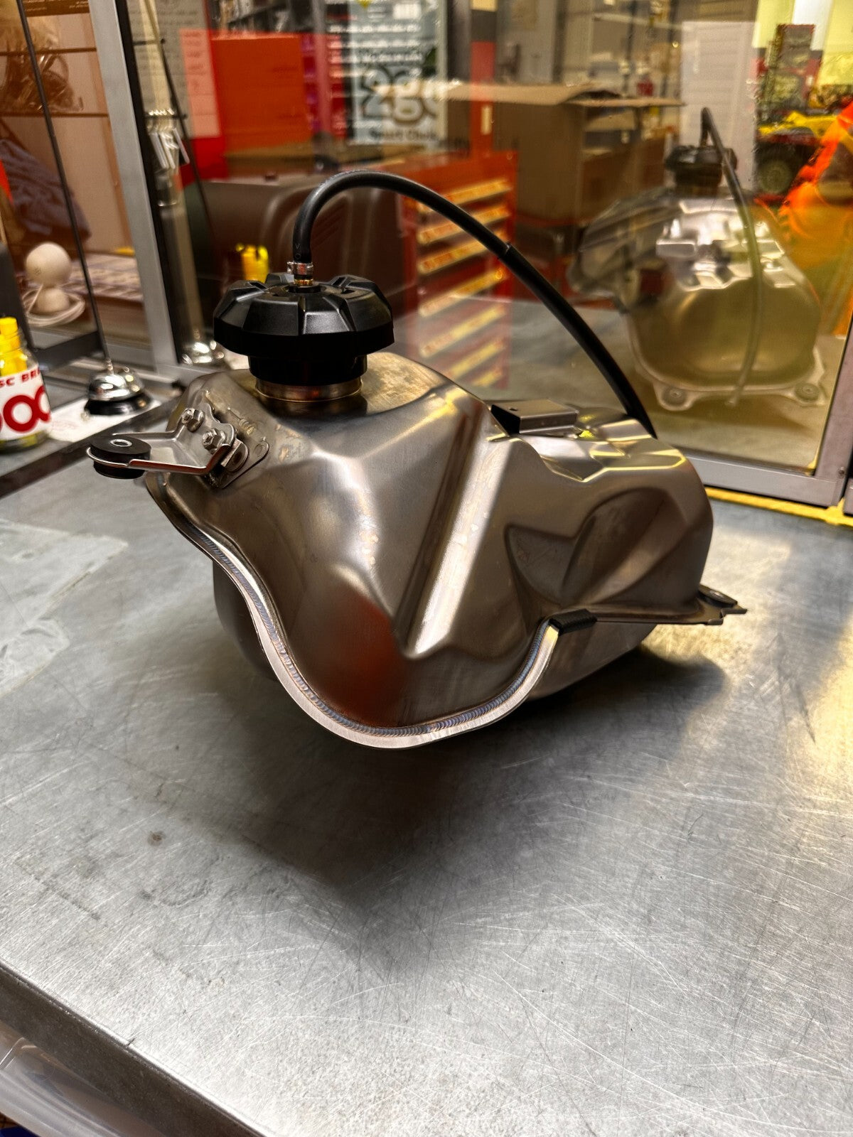 CRF450X + CRF450L Gas Fuel Tank Titanium 17510-MKE-A50 + OEM Screw Cap