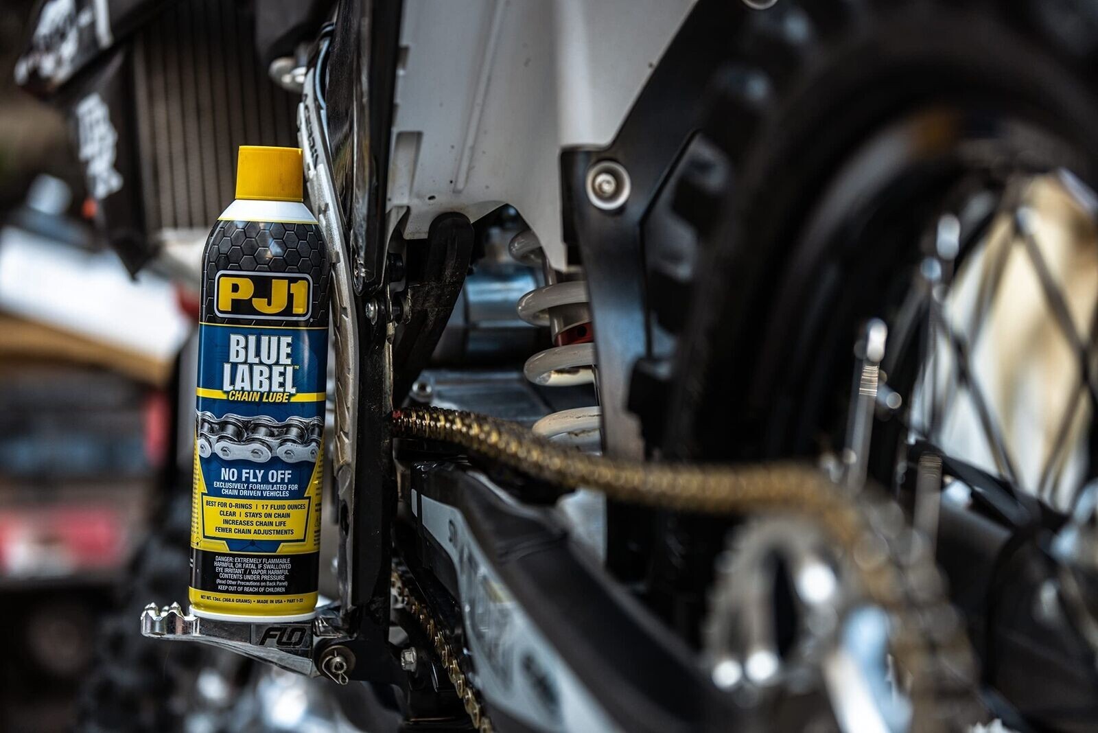 PJ1 1-22 Blue Label Chain Lube - 13 Ounce 13 Ounces